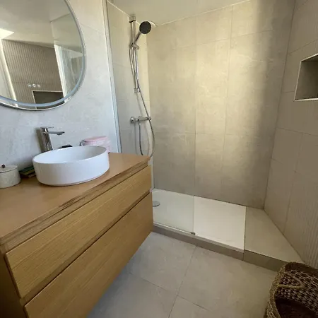 Montmartre Duplex With Rooftop & Panoramic Views 公寓 巴黎